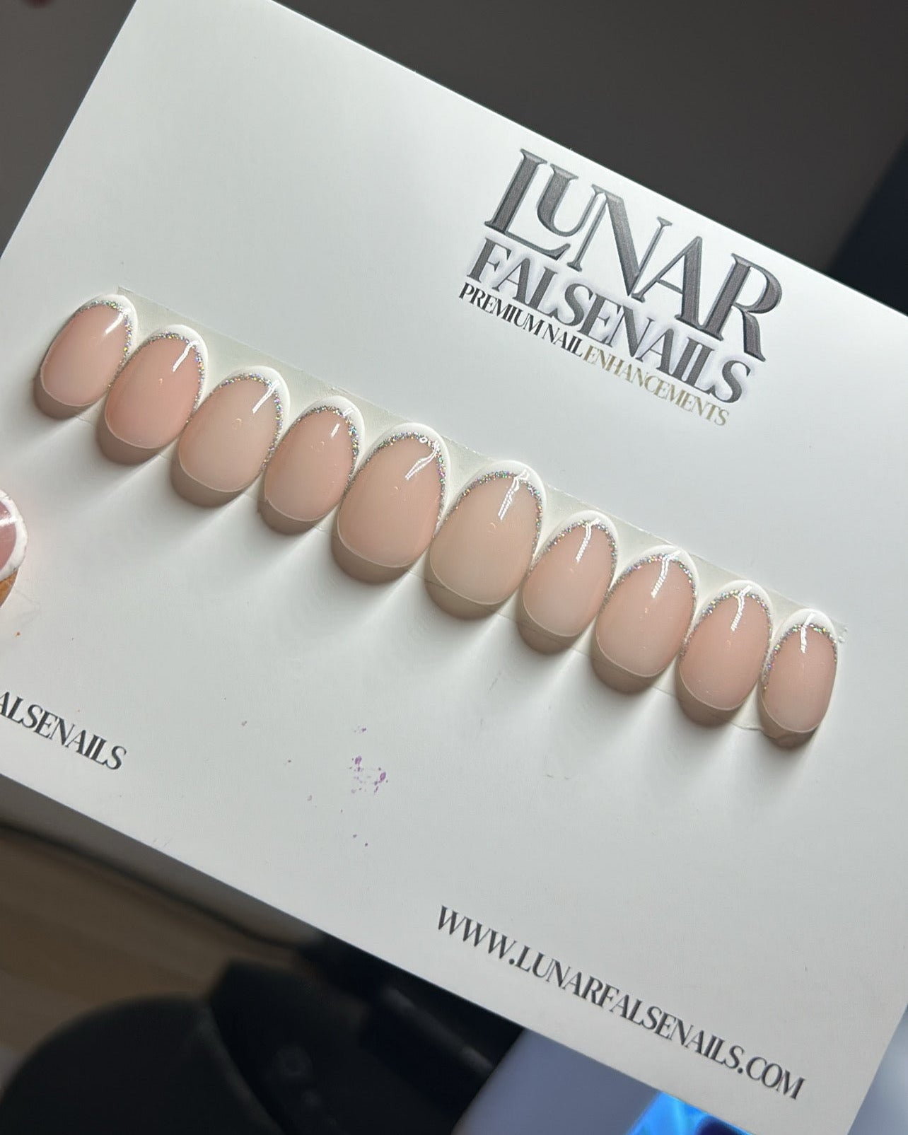 Angels Hem False Nails 2