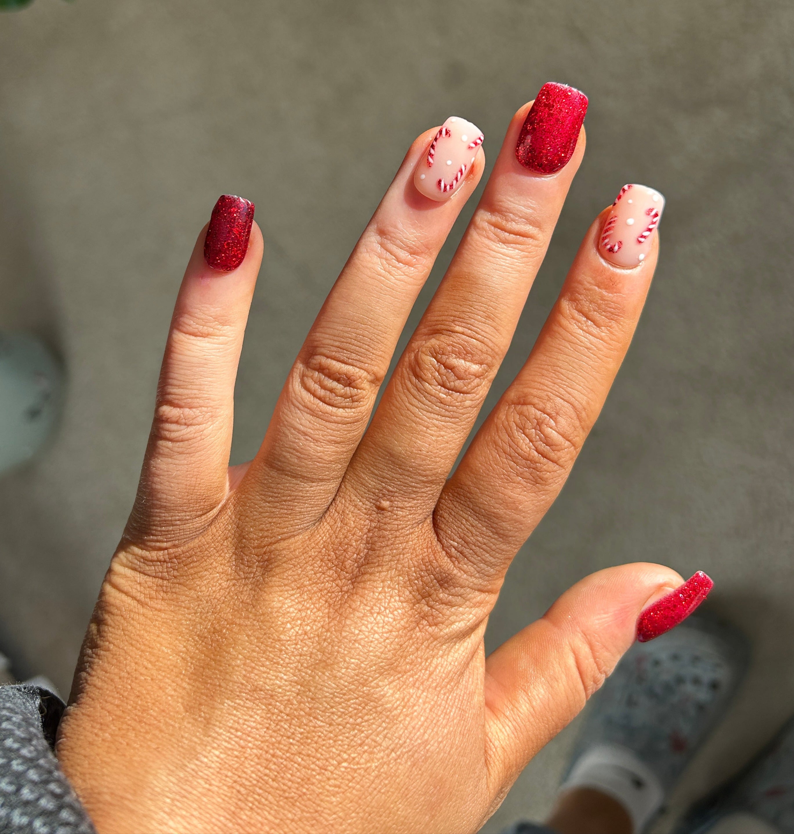 Candy Cane Lane False Nails 1