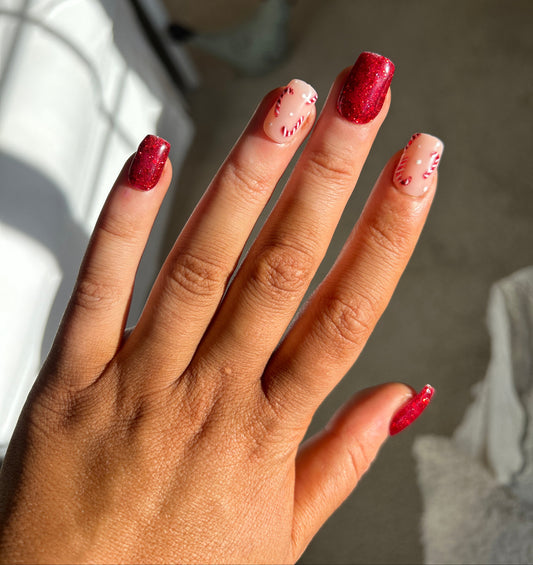 Candy Cane Lane False Nails