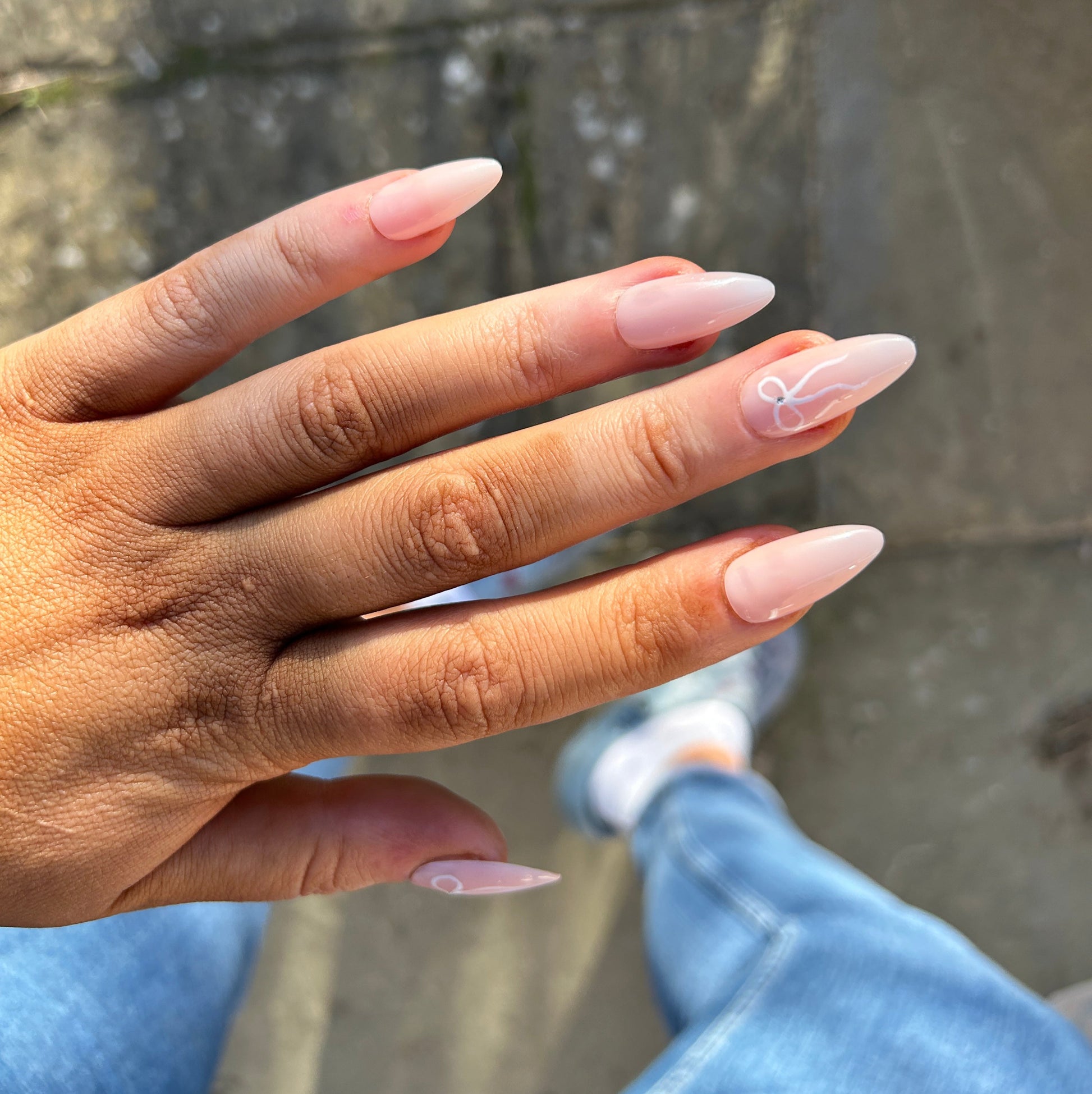 Cupids Bow False Nails 2