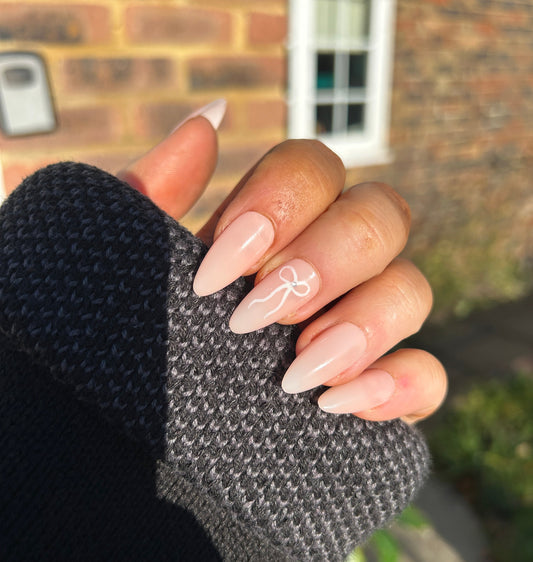 Cupids Bow False Nails