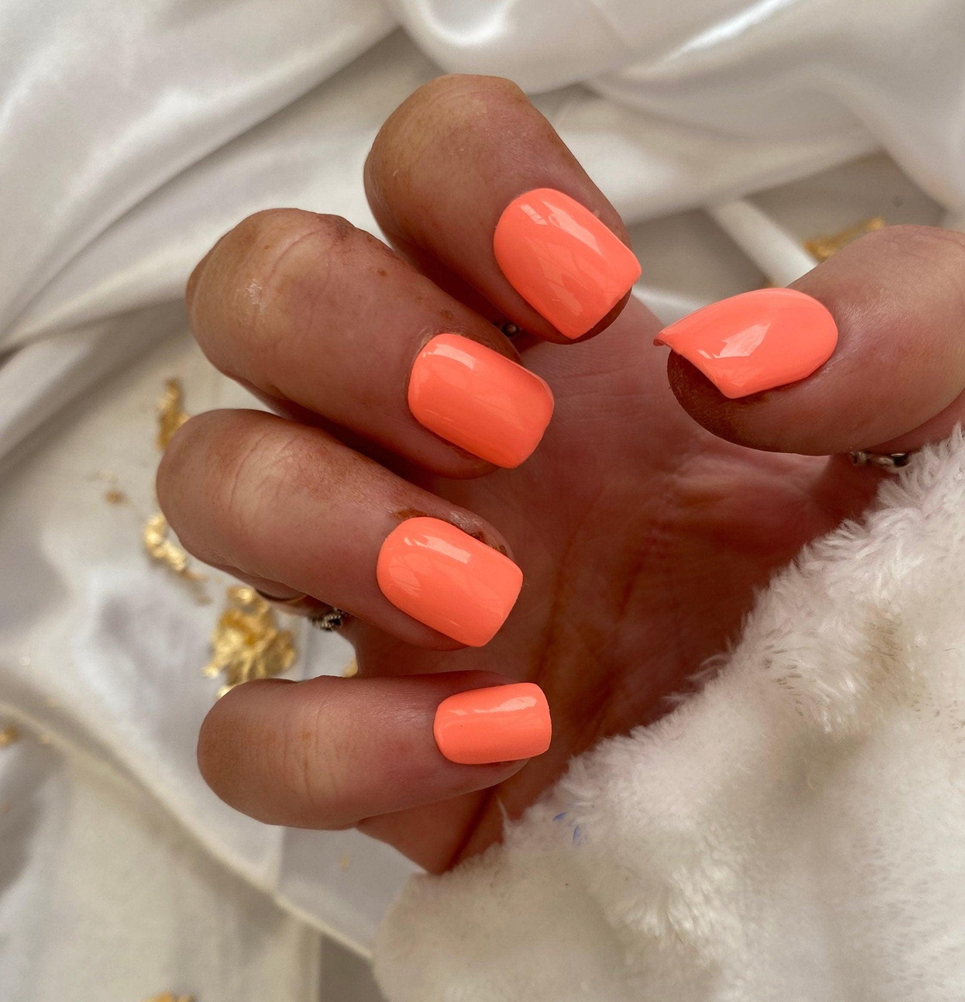 Neon California Coral False Nails - Lunar False Nails