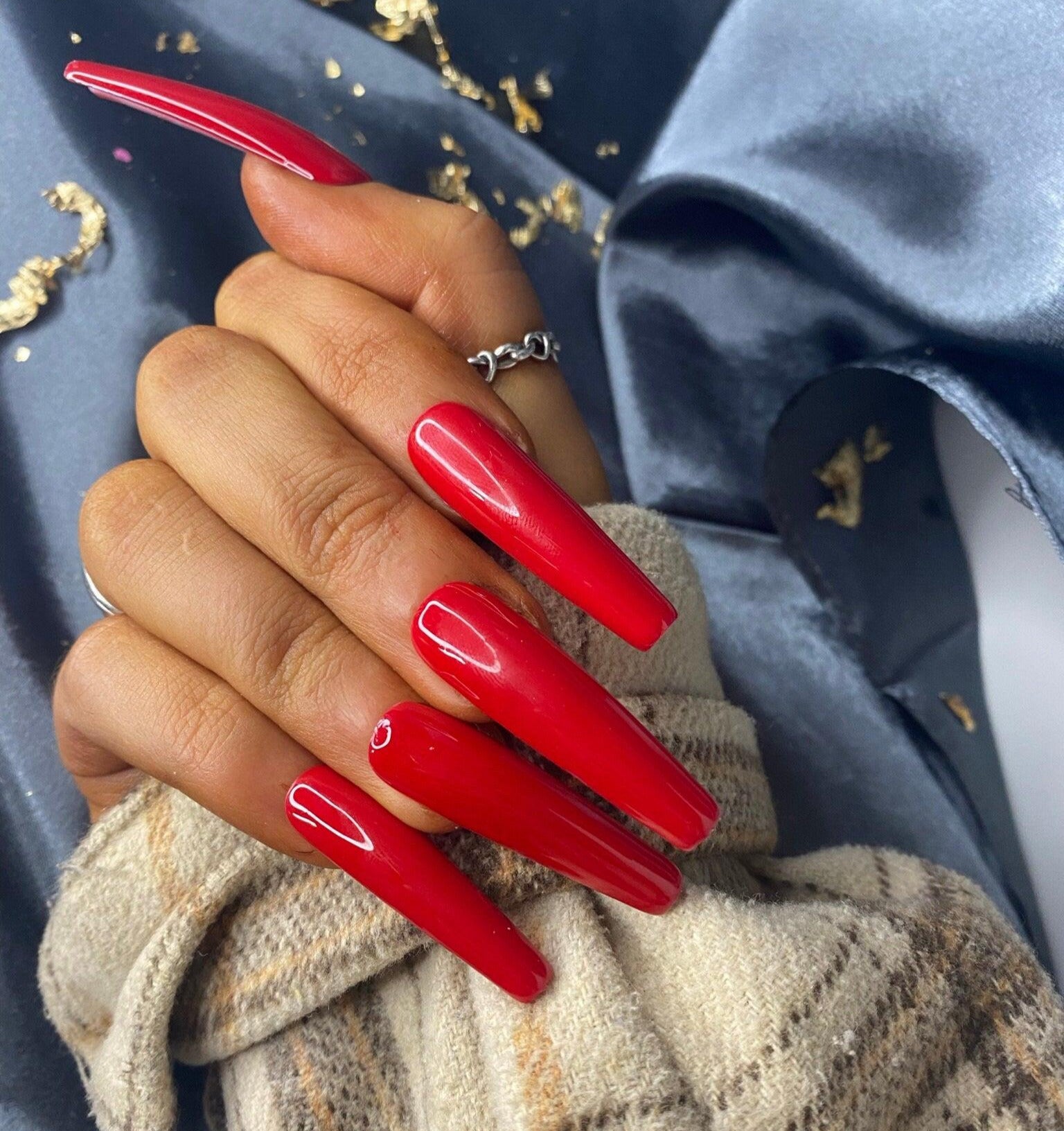 XXL Pinched Coffin Ruby Red False Nails - Lunar False Nails
